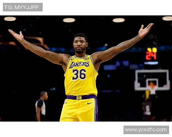 马库斯斯马特：从防守专家到球队核心的成长之路